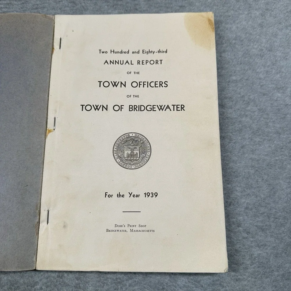 Lot Of 2 Town Reports 1938 1939 Bridgewater MA Some Discoloration 38‎ Ripped Cvr
